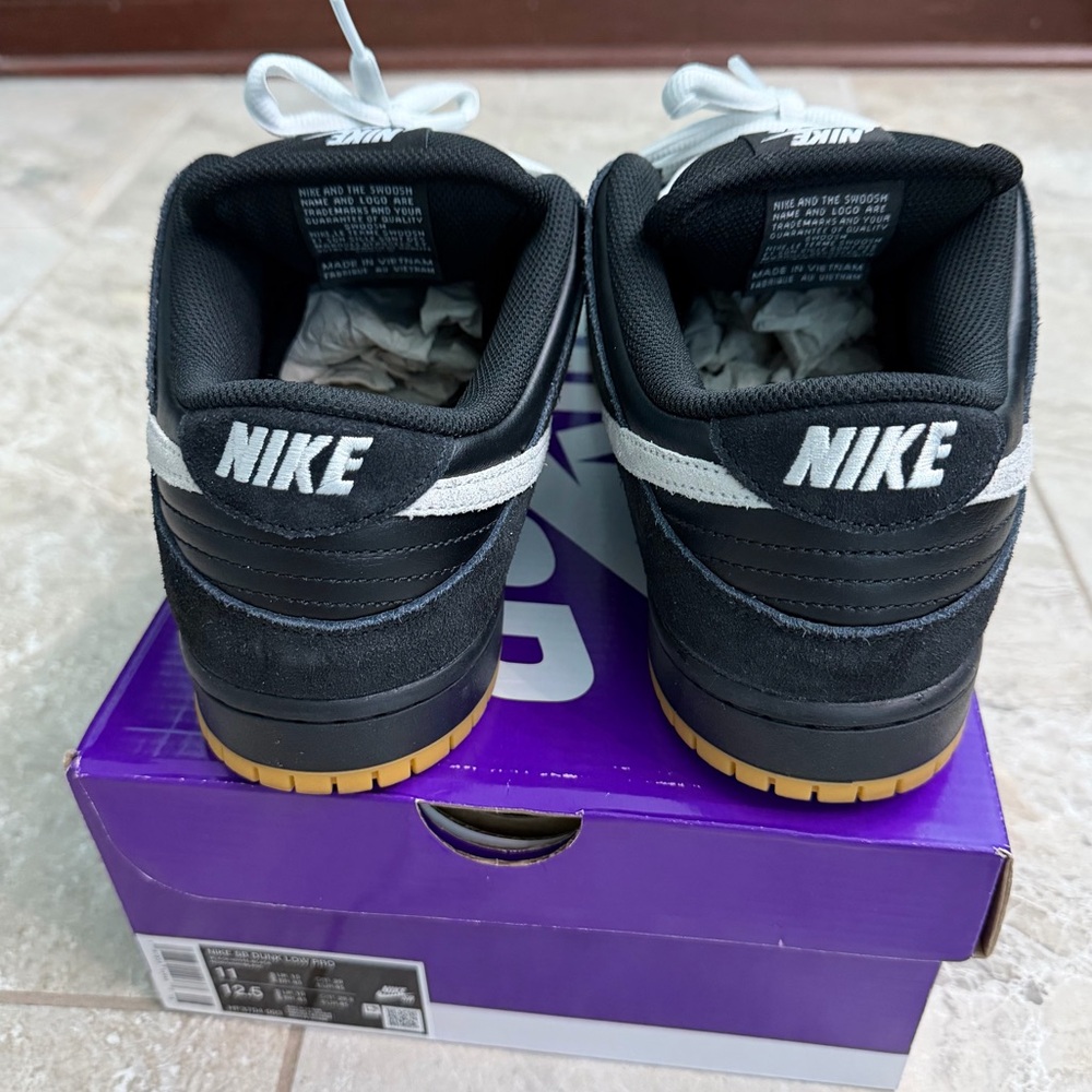 Nike SB Dunk Low Pro in Black and White with Gum Sole - Picture 4 of 10